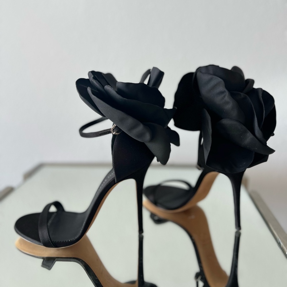 Like new GIUSEPPE ZANOTTI Peony 115mm Sandals In Schwarz $1,395 38 - Picture 7 of 12